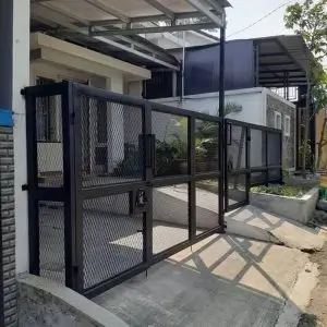 Pager xpanda besi hitam Bengkel Las Karya Adi Jakarta Selatan