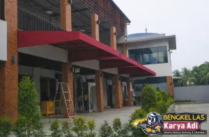 bengkel las Kemang Jakarta Selatan, spesialis kanopi, pagar besi, pintu gerbang, dan railing tangga