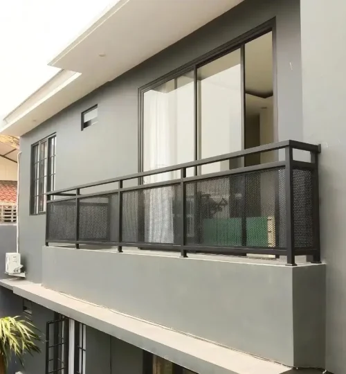 Pagar balkon besi Bengkel Las Karya Adi Jakarta Selatan"